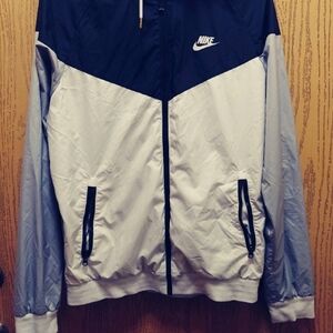 nike windbreaker thin jacket Womens Size Small